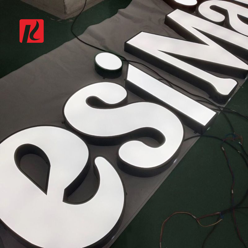 Advantages and application scenarios of frontlit LED signs (2).jpg