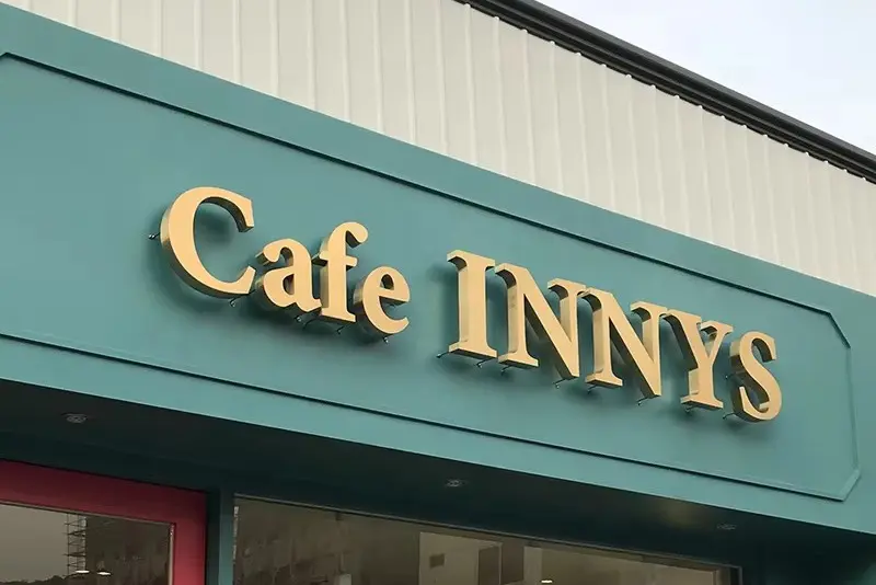 C-2-Metal Letter Sign (1)